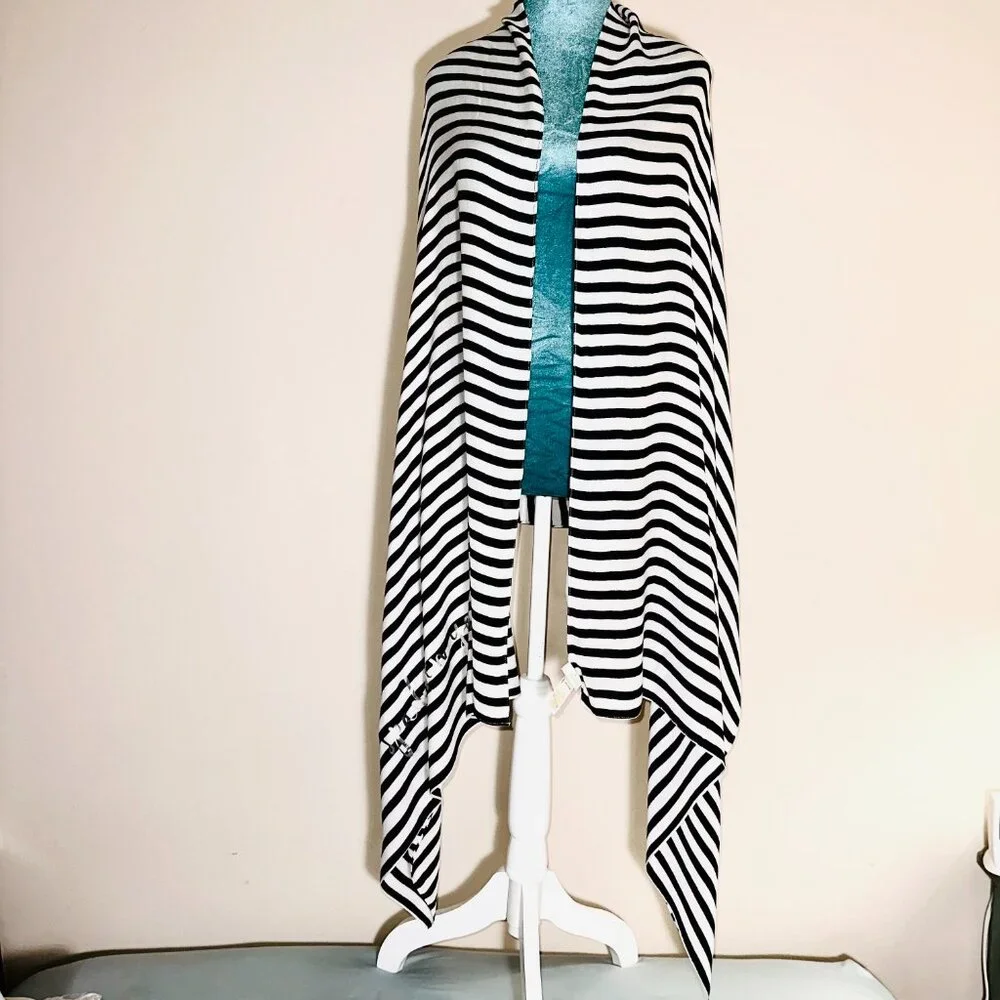 NWOT KATE SPADE NEW YORK Women's black and white striped scarf and shawl - Picture 3 of 10